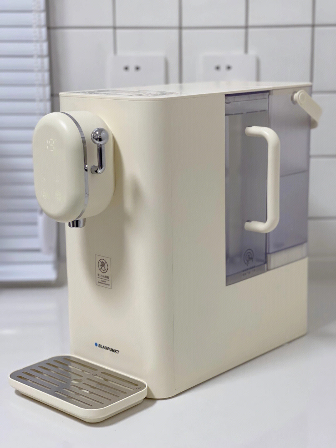 MÁY NƯỚC NÓNG TỨC THÌ LỌC RO 2 CẤP BLAUPUNKT DM01