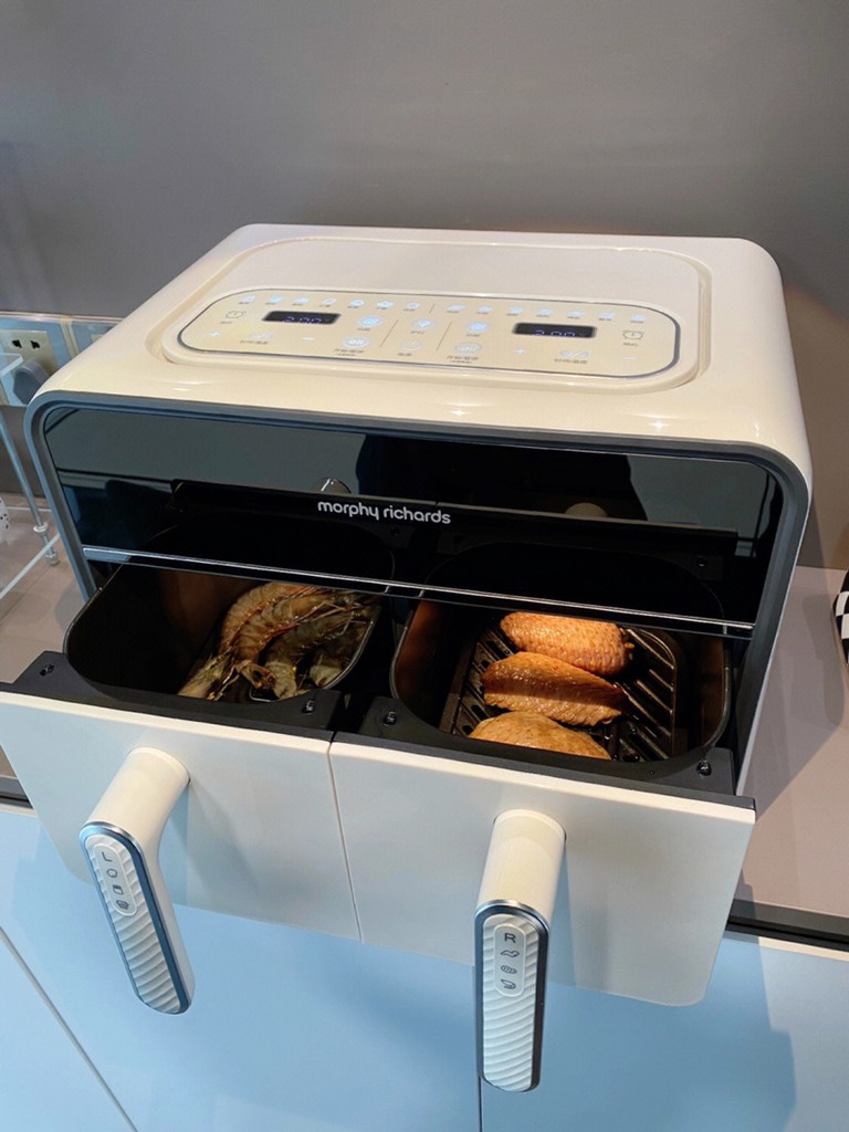 LÒ CHIÊN KHÔNG DẦU DOUBLE 2 NGĂN ĐIỀU KHIỂN ĐỘC LẬP MORPHY RICHARDS MR8100