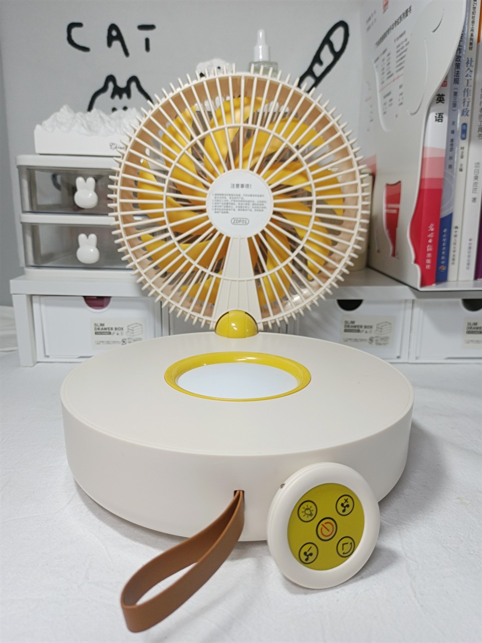 QUẠT MINI TÍCH ĐIỆN TREO TƯỜNG DAEWOO