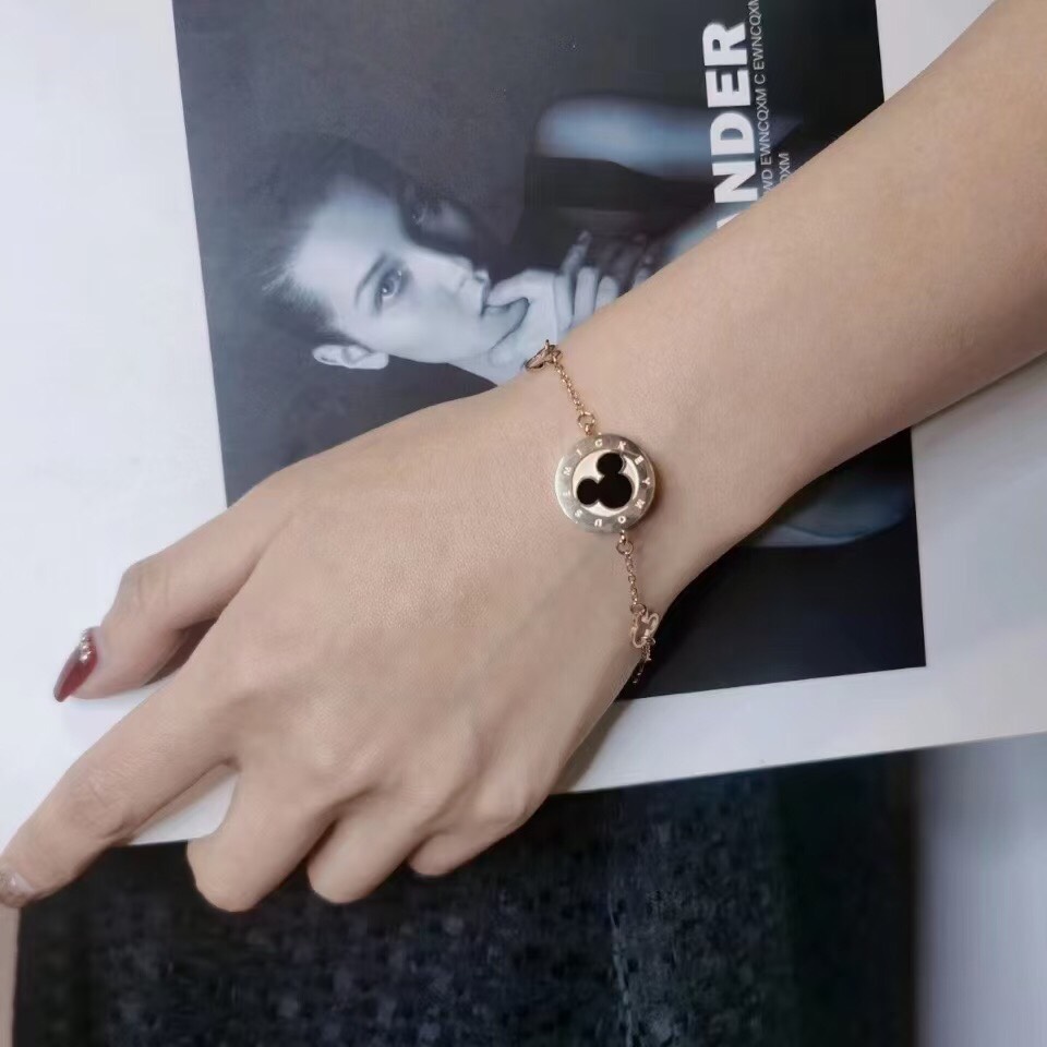 VÒNG TAY ĐUỔI MUỖI APIYOO x MICKEY ROSEGOLD 18K