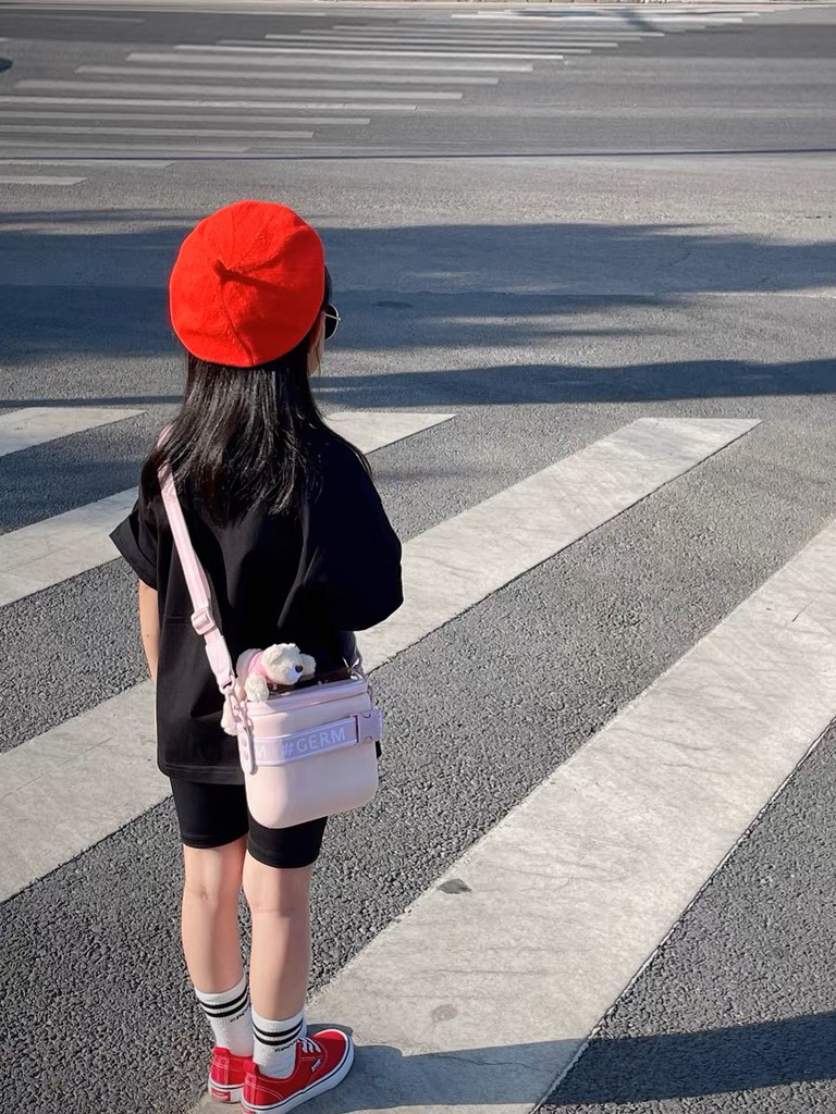 TÚI ĐEO CHÉO EVA KÈM GẤU BÔNG GERM