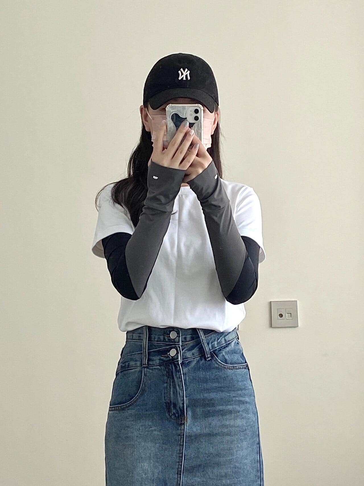 GĂNG TAY CHỐNG NĂNG BĂNG TƠ UPF50+ 2 MÀU BENEUNDER 2024SS