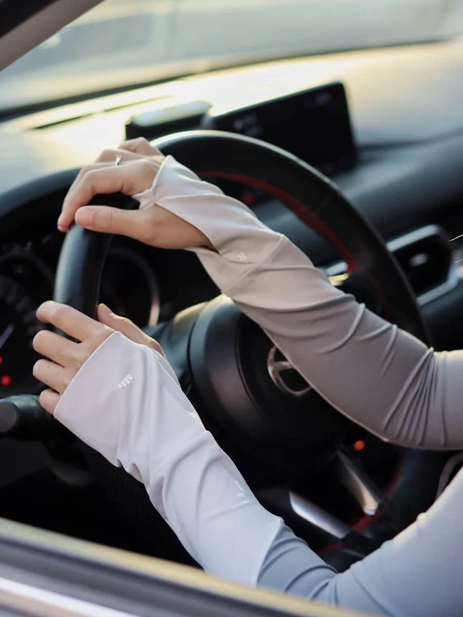 GĂNG TAY CHỐNG NĂNG BĂNG TƠ UPF50+ 2 MÀU BENEUNDER 2024SS