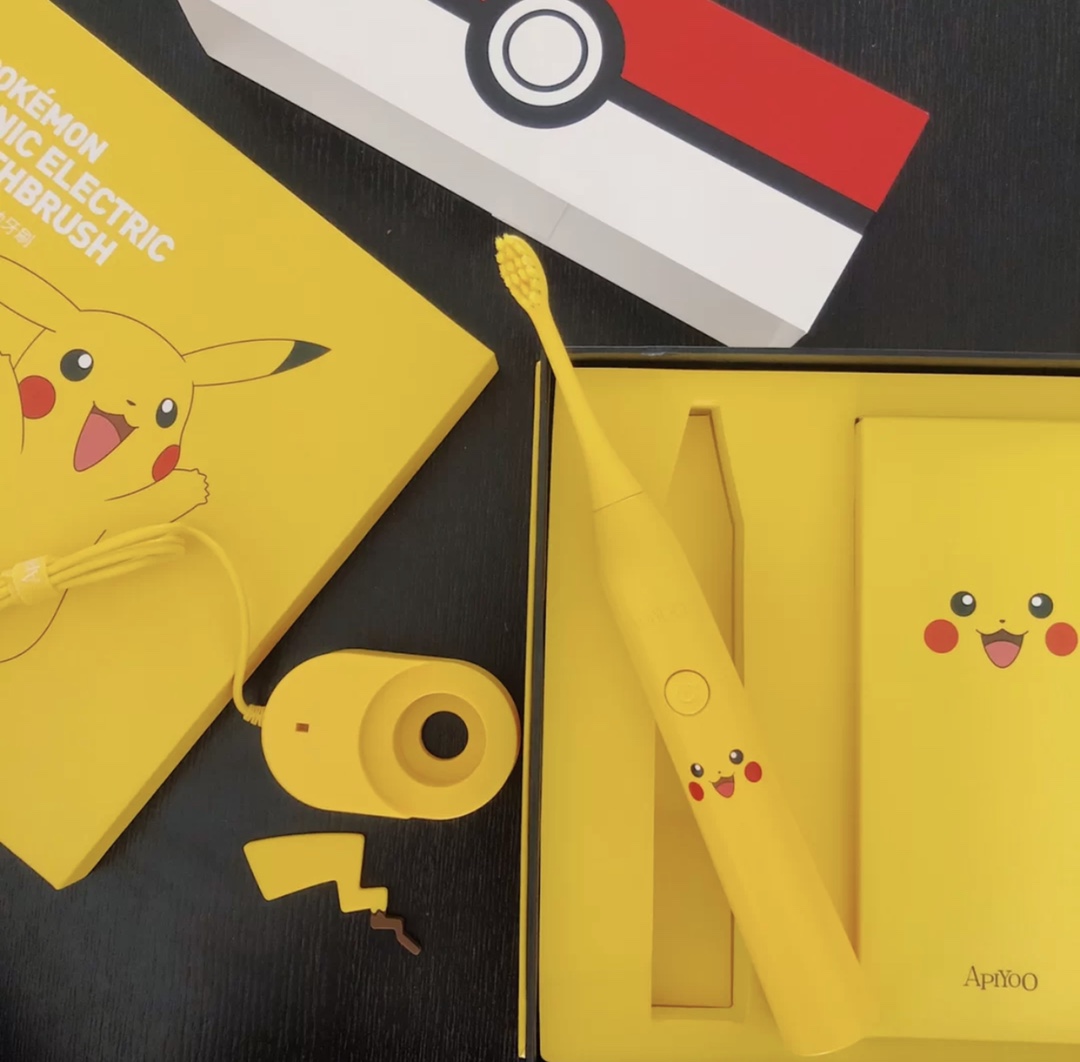 BÀN CHẢI ĐIỆN SONIC APIYOO X PIKACHU