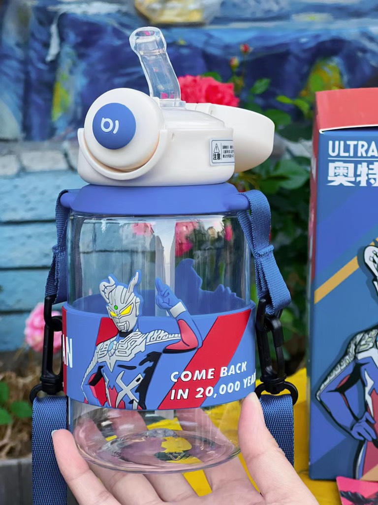 BÌNH NƯỚC ĐI HỌC BÌNH NƯỚC CHO BÉ BÌNH NƯỚC TRITAN ULTRAMAN