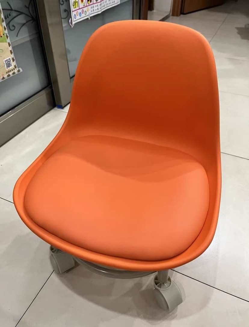 [Giá hủy diệt] [Ảnh thật] GHẾ MINI DI DỘNG CÓ TỰA CHỐNG ĐAU LƯNG NỆM DA CHỐNG NƯỚC BÁNH XE CHỐNG ỒN XOAY 360 ĐỘ