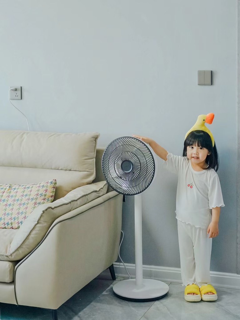 QUẠT TUẦN HOÀN TÍCH ĐIỆN ĐA NĂNG KEHEAL R5