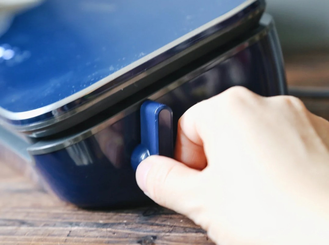 MÁY HÚT CHÂN KHÔNG BẢO QUẢN THỰC PHẨM MORPHY RICHARDS