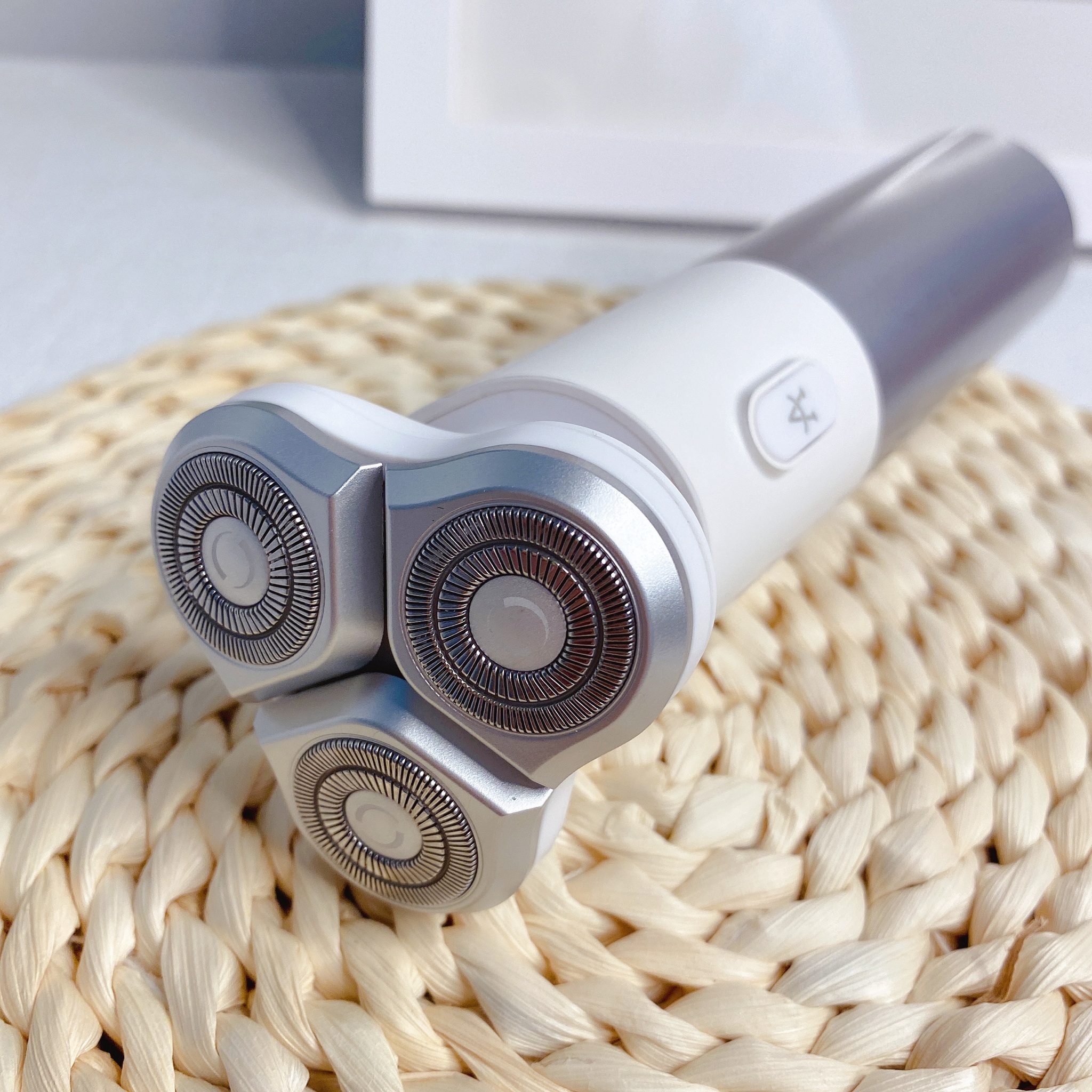 MÁY CẠO RÂU ĐIỆN APIYOO T7 RAZOR