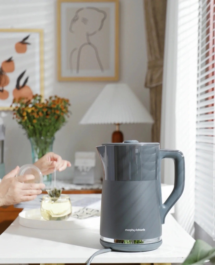 ẤM ĐUN NƯỚC SIÊU TỐC THÔNG MÌNH MORPHY RICHARDS MR6070