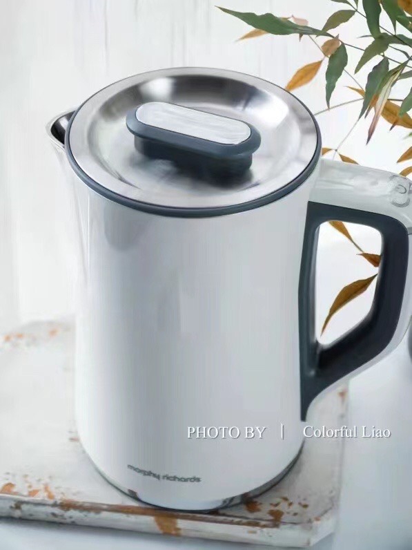 ẤM ĐUN NƯỚC SIÊU TỐC THÔNG MÌNH MORPHY RICHARDS MR6070