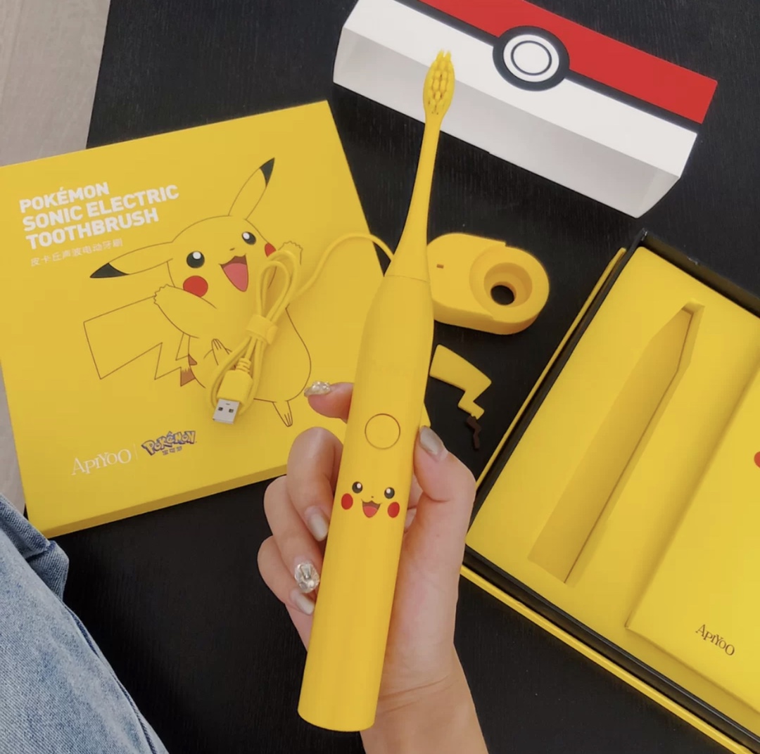 BÀN CHẢI ĐIỆN SONIC APIYOO X PIKACHU