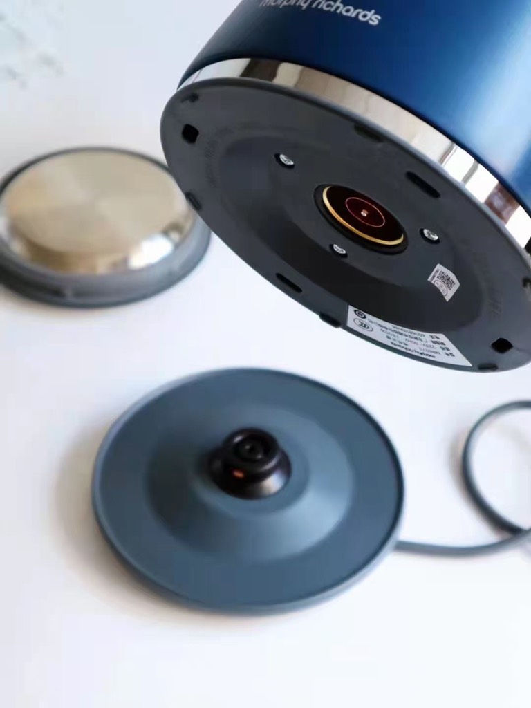 ẤM ĐUN NƯỚC SIÊU TỐC THÔNG MÌNH MORPHY RICHARDS MR6070