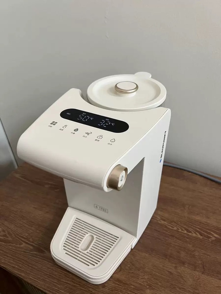 MÁY NƯỚC NÓNG TỨC THÌ HÂM SỮA BLAUPUNKT