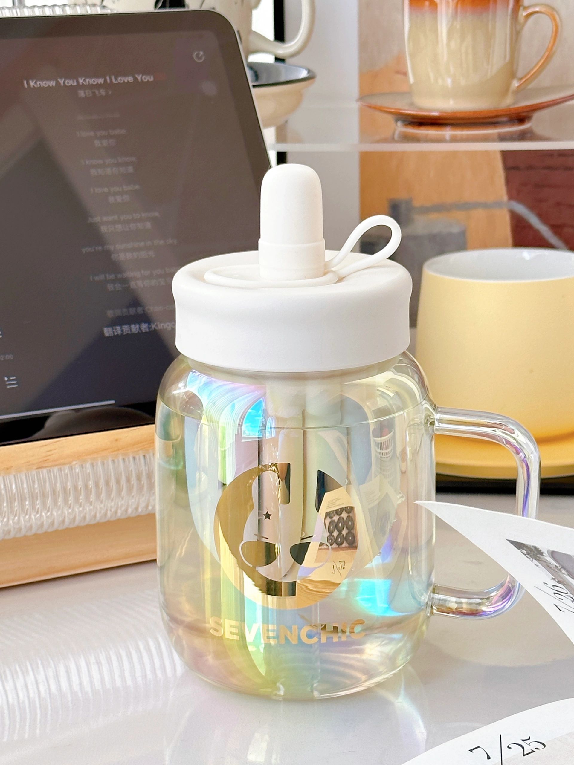 CỐC TRÀ THÙY TINH CHỊU NHIỆT KÈM ỐNG HÚT SEVENCHIC