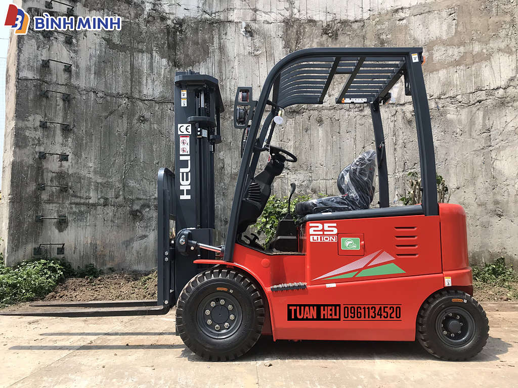 xe nâng lithium 2,5 tấn heli khung 3m