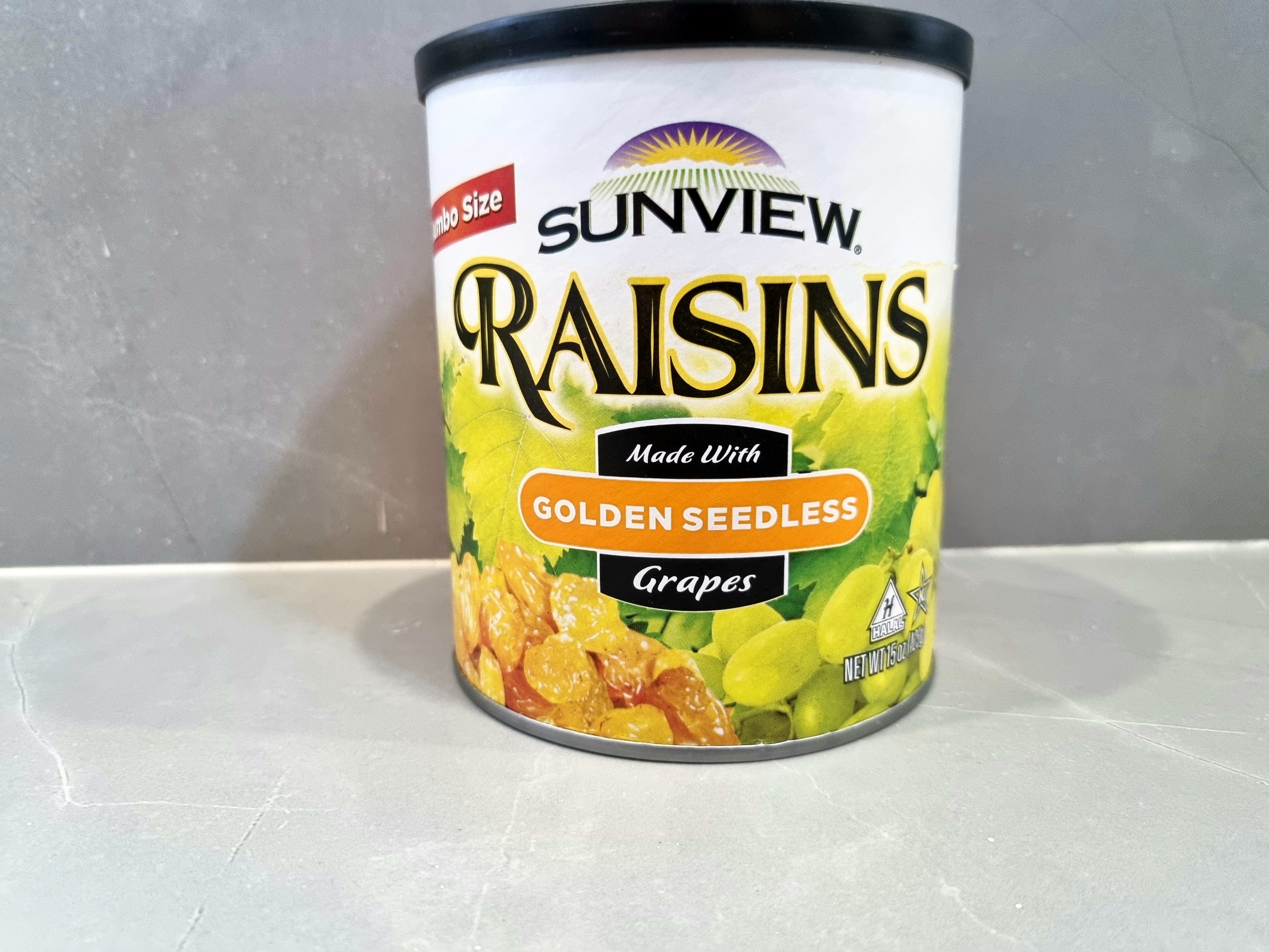 Nho khô hỗn hợp Sunview Raisins Made With Golden Seedless Grapes 425g