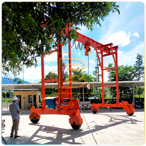 Cổng trục bánh lốp 5 Tấn tại Đông Anh, Hà Nội