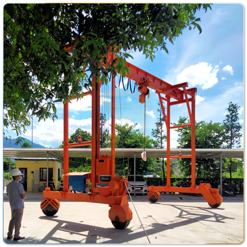 Cổng trục bánh lốp 3 Tấn tại Đông Anh, Hà Nội