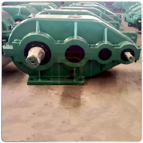 Hộp giảm tốc bánh răng trụ 3 cấp ZSC(L) - Tailong