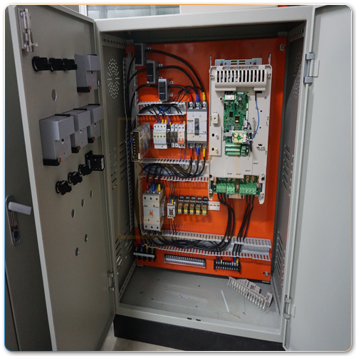 Tủ điều khiển tích hợp biến tần cho cơ cấu di chuyển