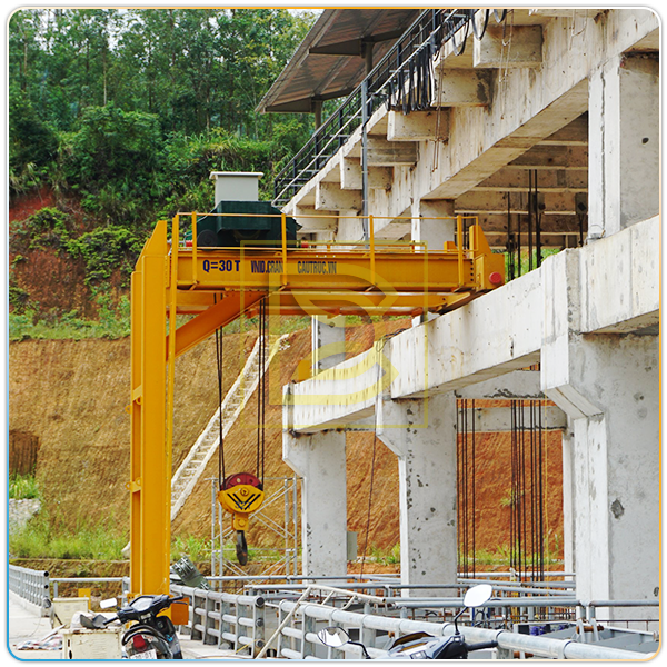 Bán cổng trục dầm đôi 5 Tấn