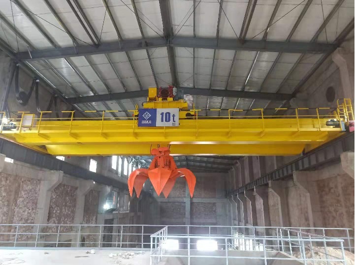 Cầu trục gầu ngoạm 10 Tấn