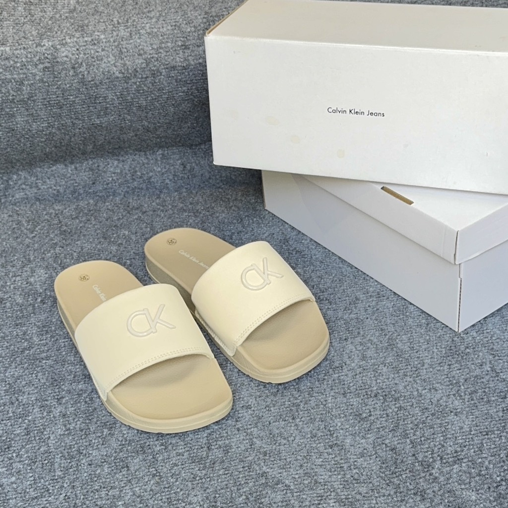 CK Classic Light Pinky Beige - Khoá Kem