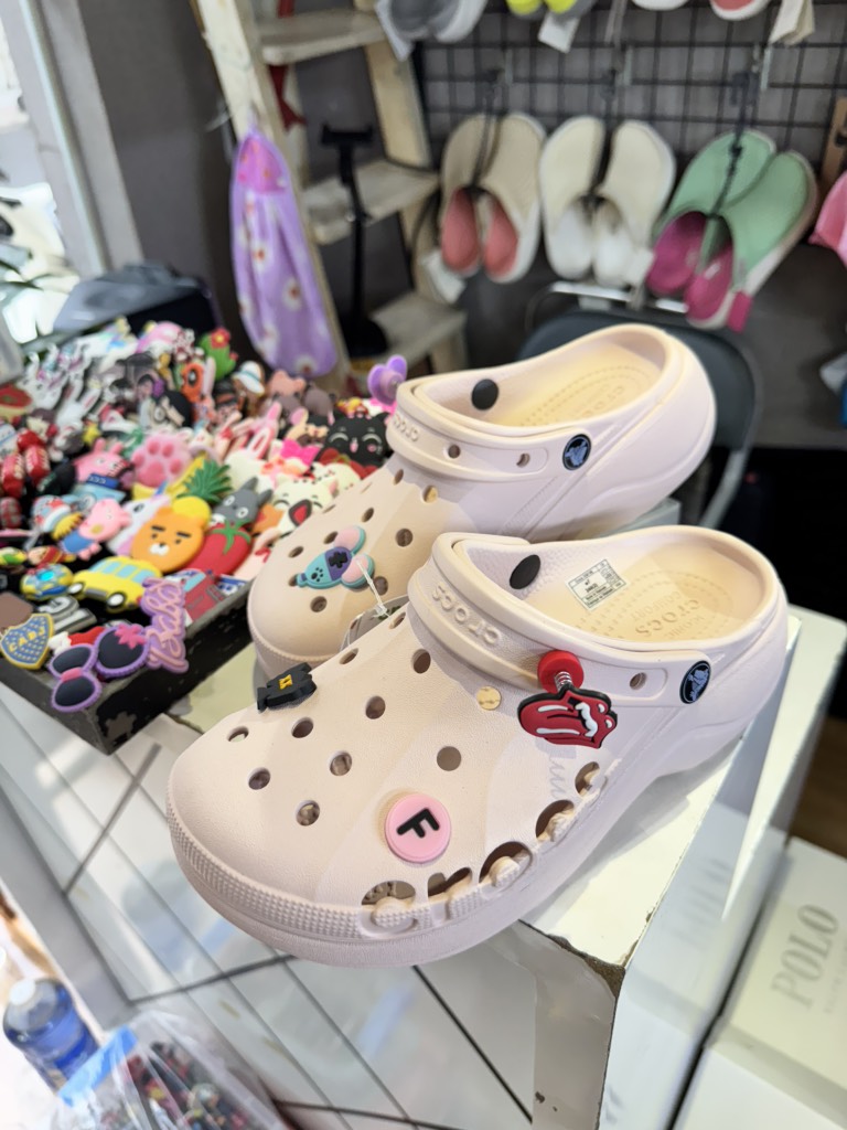 Crocs Baya Band - Roomy Fit Light Pink Rose