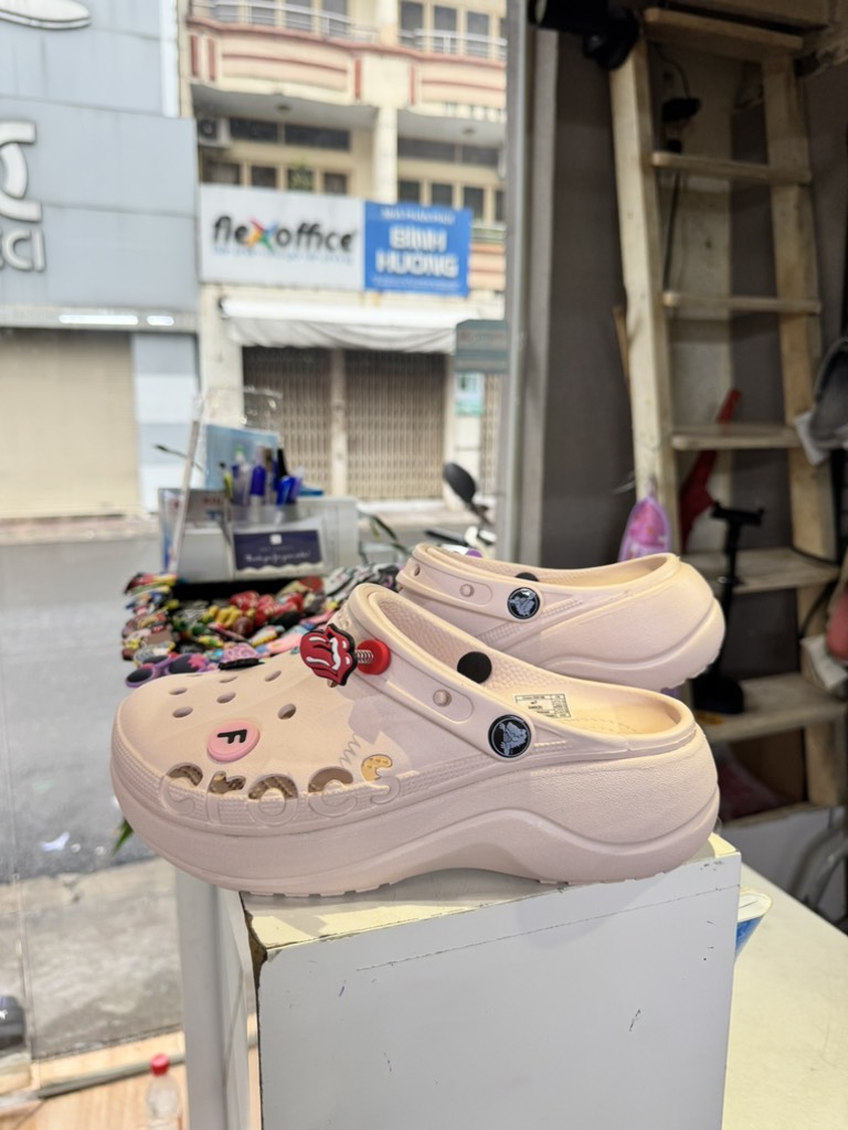 Crocs Baya Band - Roomy Fit Light Pink Rose