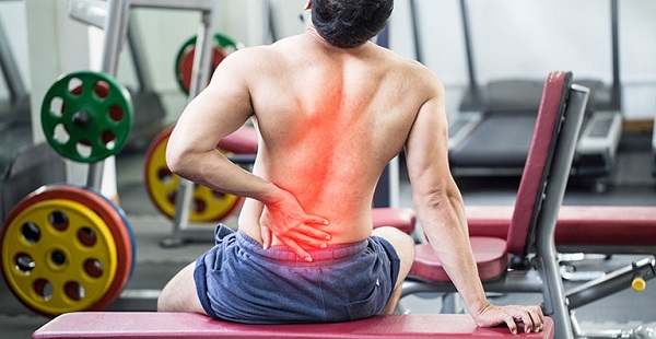 Tập tạ nặng sẽ bị đau nhức kéo dài