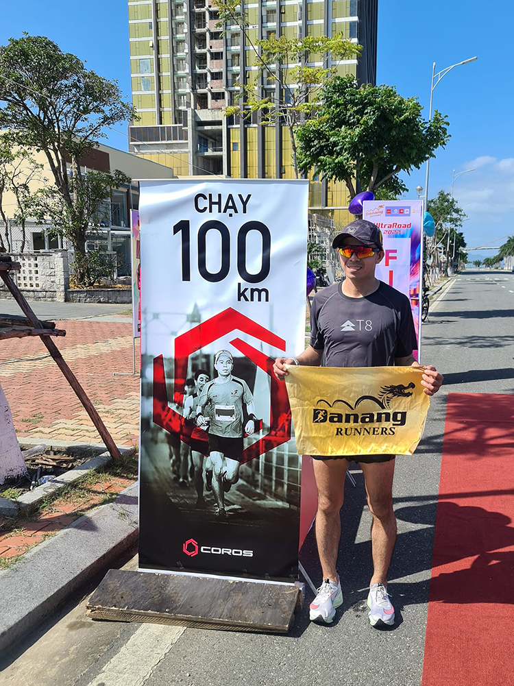 Chạy 100km dưới 8 giờ 30 phút của chàng trai Đà Nẵng