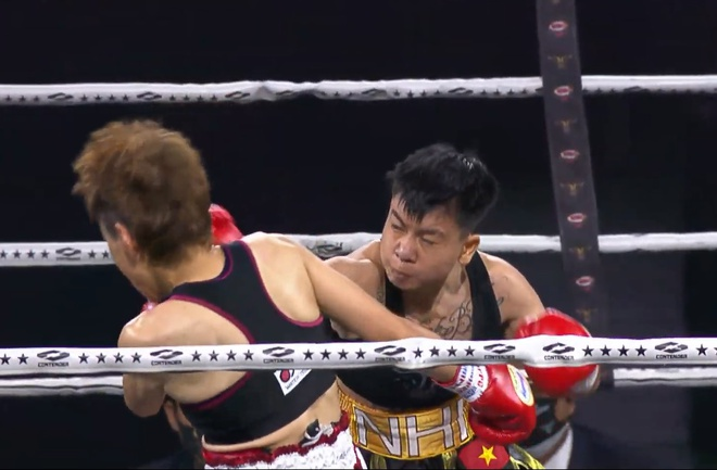 Võ sĩ Nguyễn Thị Thu Nhi đoạt đai WBO thế giới hạng mini-flyweight từ chính đối thủ Etsuko Tada bằng chiến thắng điểm sau 10 hiệp.