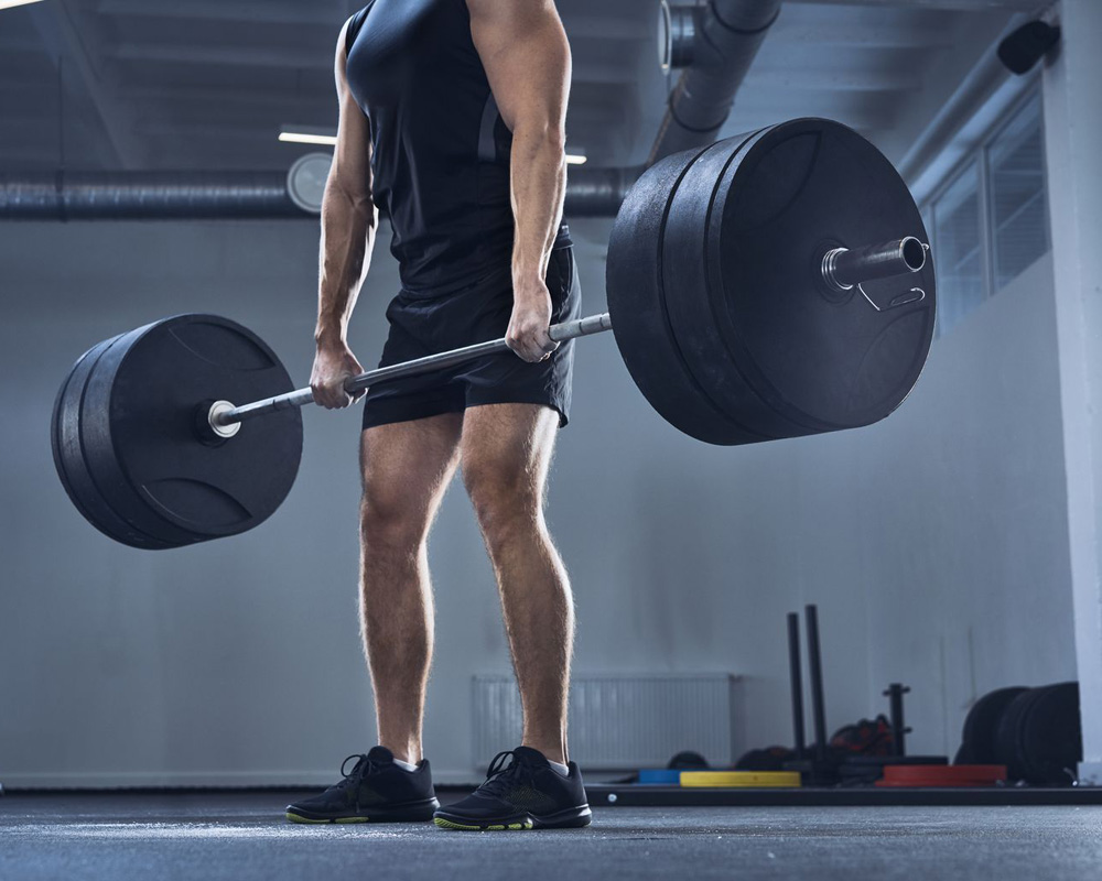 Tập deadlift cần phải đúng kỹ thuật và tư thế để không bị chấn thương