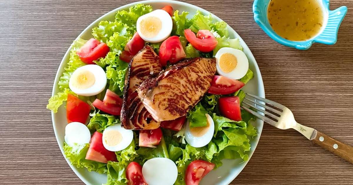 Tăng vòng 3 hiệu quả với salad cá hồi