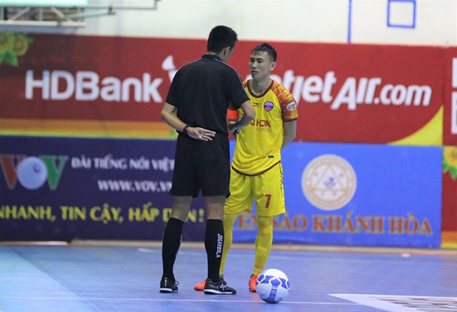 Quy định về trọng tài trong bóng đá Futsal