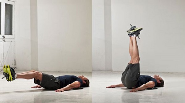 Bài tập đá chân gập bụng cùng tạ đơn - Dumbbell Leg Raise