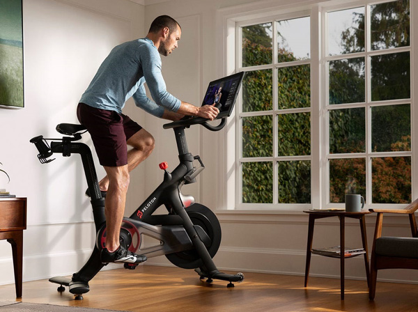 Có nên mua xe đạp tập thể dục tại nhà hay không và lợi ích của nó