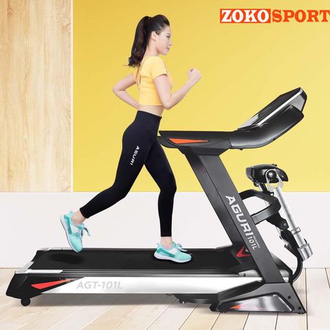 Tập cùng máy chạy bộ điện đa năng với trang phục thoải mái, dễ chịu