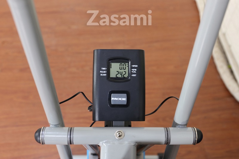 Hình ảnh đồng hồ hiển thị của xe đạp tập thể dục Zasami KZ-6511