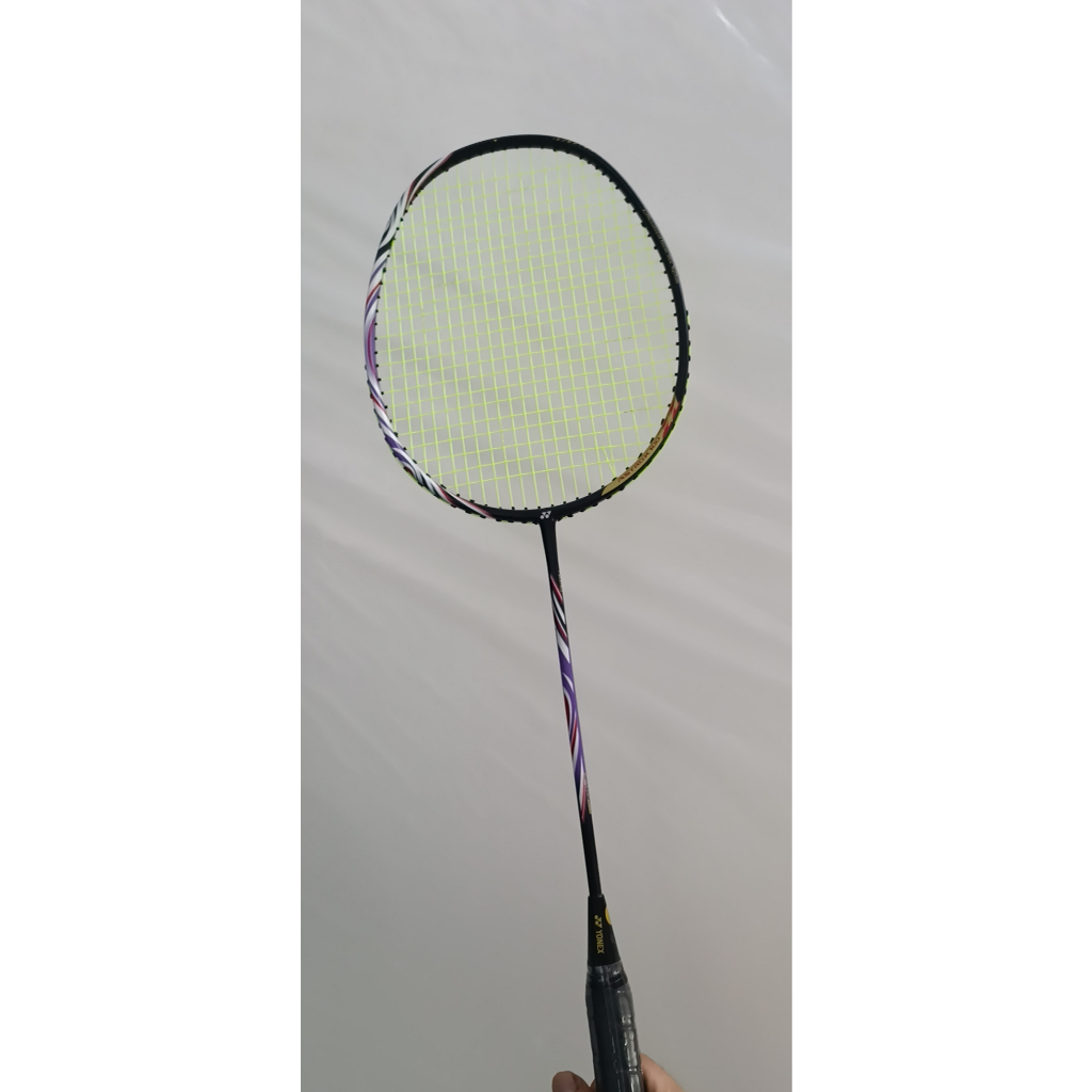 VỢT CẦU LÔNG YONEX ASTROX 100ZZ KHUNG CARBON NHẸ MỨC 10KG 11KG CHO NGƯỜI MỚI