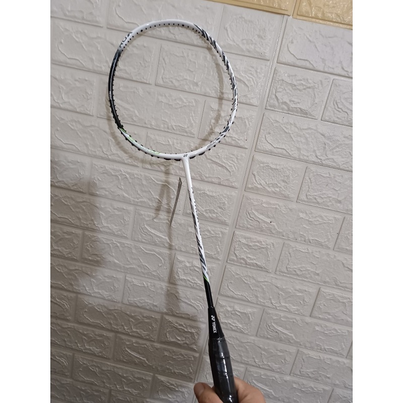 VỢT CẦU LÔNG YONEX ASTROX 99PRO KHUNG CARON SIÊU NHẸ MỨC CĂNG 10KG 11KG DÀNH CHO NGƯỜI MỚI