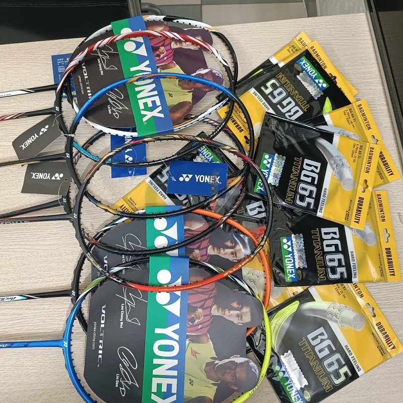 VỢT CẦU LÔNG YONEX KHUNG CARBON MỨC 10KG PHÙ HỢP NGƯỜI LỚN TRẺ EM CHƠI PHONG TRÀO