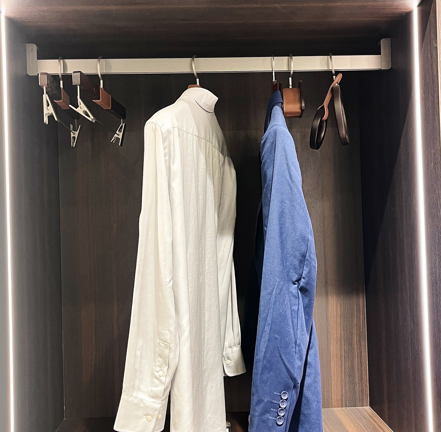 THANH SUỐT - BAS TREO QUẦN ÁO HIGOLD SERIES A