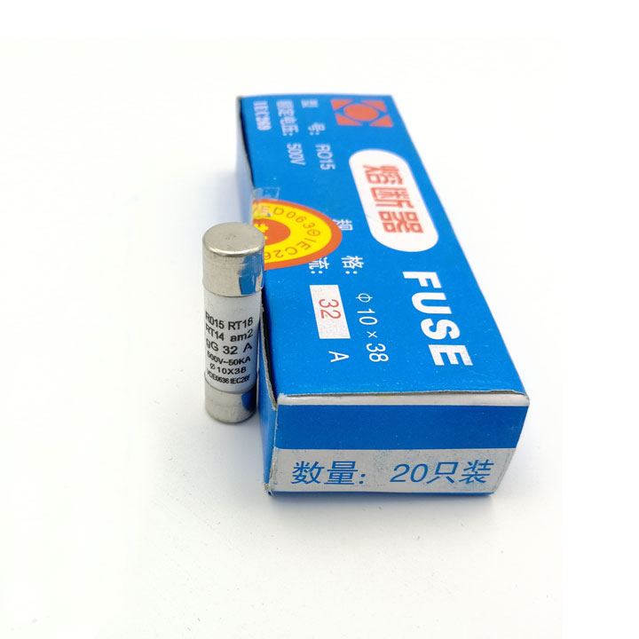 Cầu Chì Sứ 10x38mm 500V