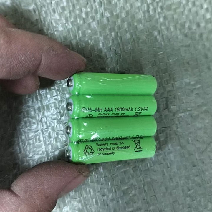 Bộ 2 Pin Sạc AAA 1.2V 1800mA