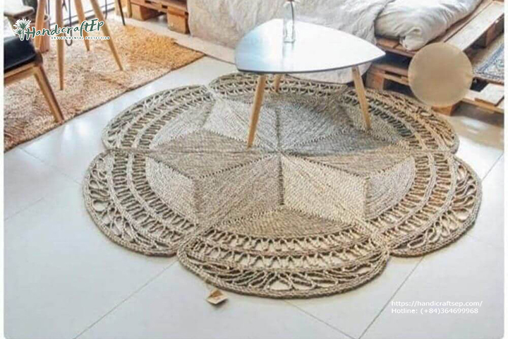 Thảm cói tròn làm tăng nét đẹp ngôi nhà của bạn