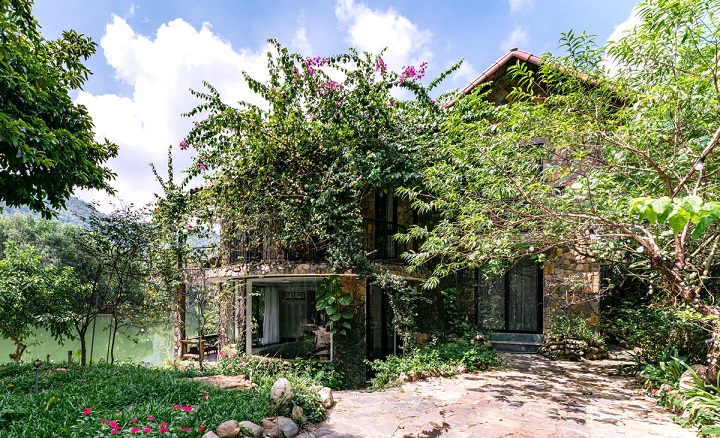 Thiết Kế Căn Nhà Ngoài Mộc Mạc Trong Hiện Đại Tại Hà Nội