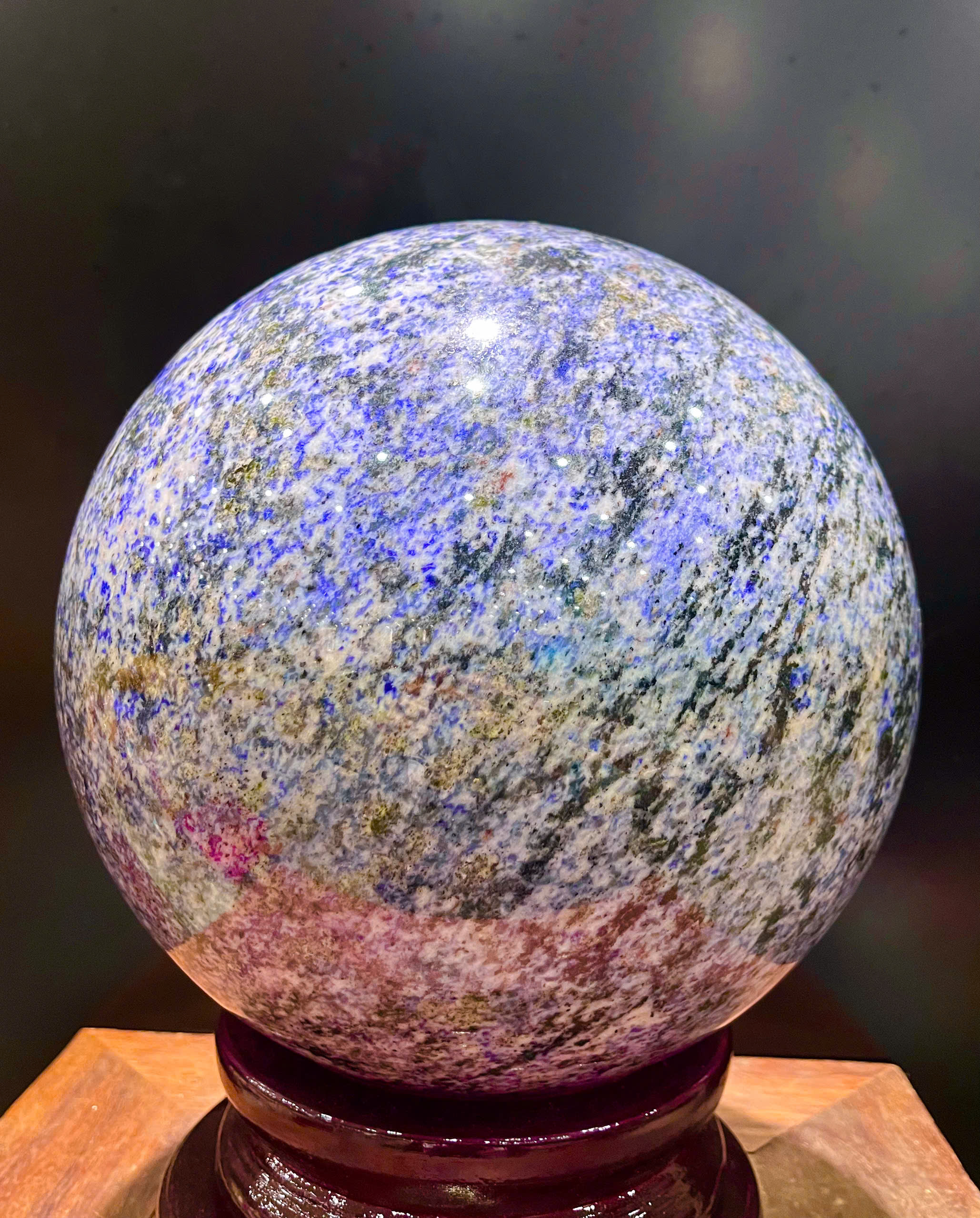 Quả Cầu Đá Sodalite 25cm Sắc Lam Trí Tuệ, Khơi Thông Viễn Cảnh