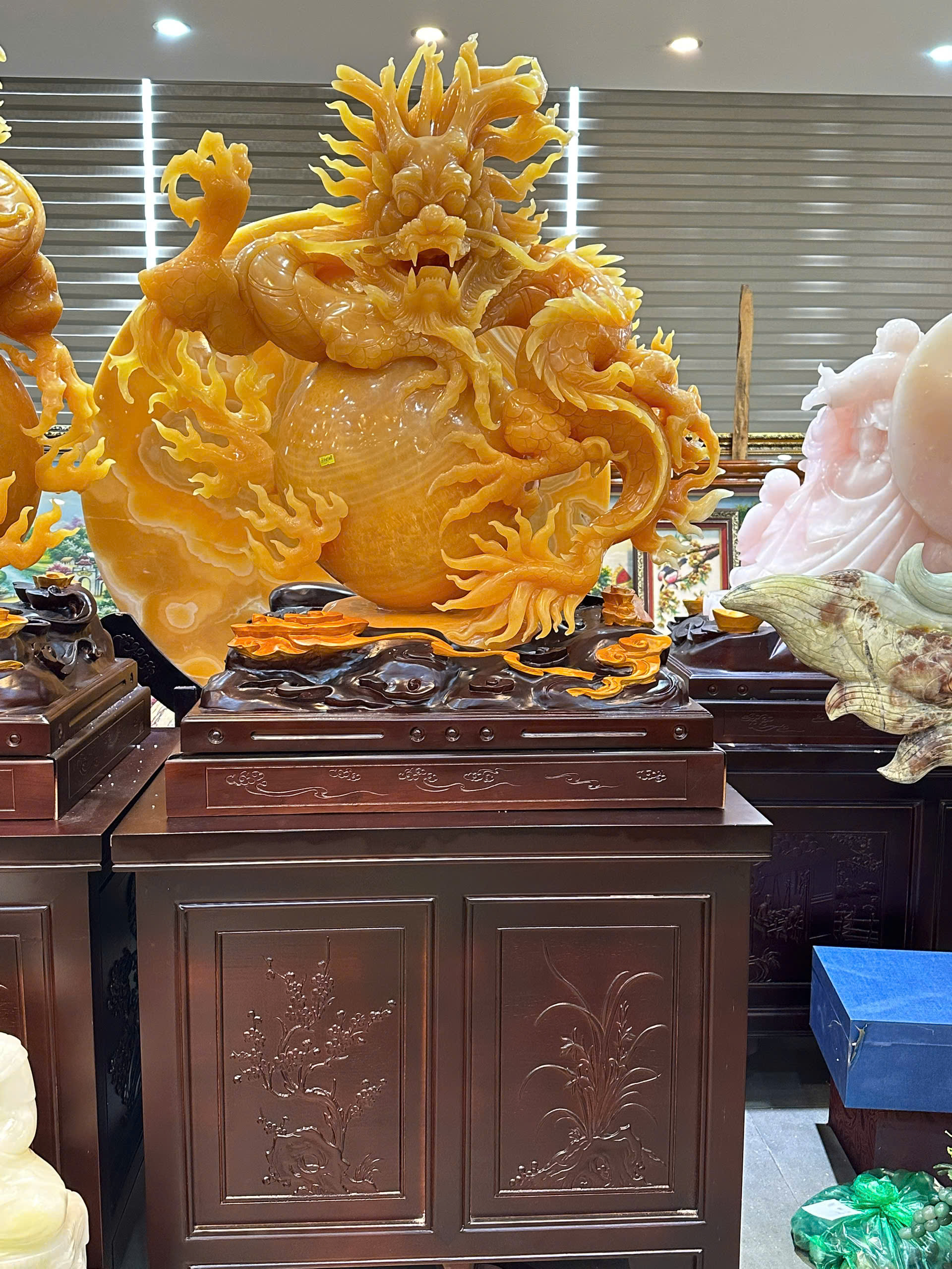 Long Vờn Ngọc Hoàng Long – Tinh hoa nghệ thuật gắn kết linh khí trời đất, khẳng định uy thế đỉnh cao